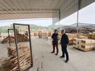 定南县林业局深入木竹加工企业开展“两会”期间安全生产大检查，筑牢竹制品加工安全防线